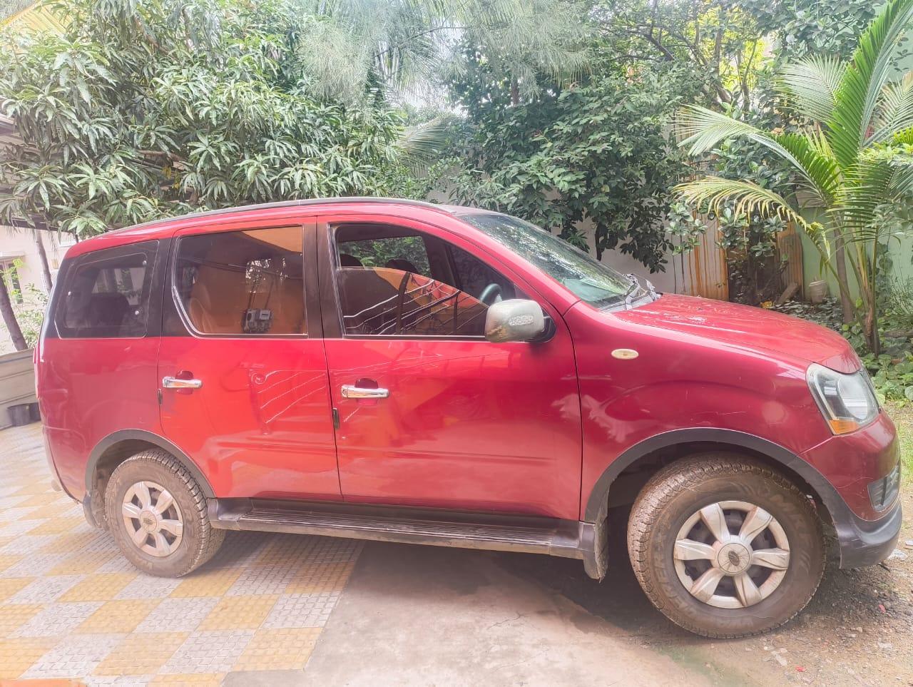 Mahindra Xylo(2015-2020) H4 Bs Iv